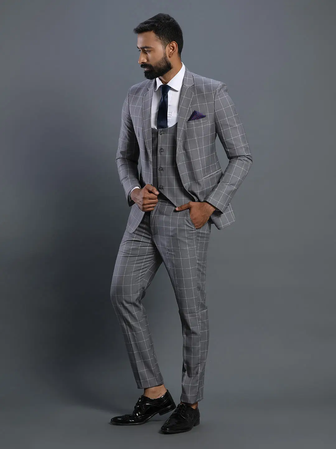Grey Checks 3 Piece Suit — image 4