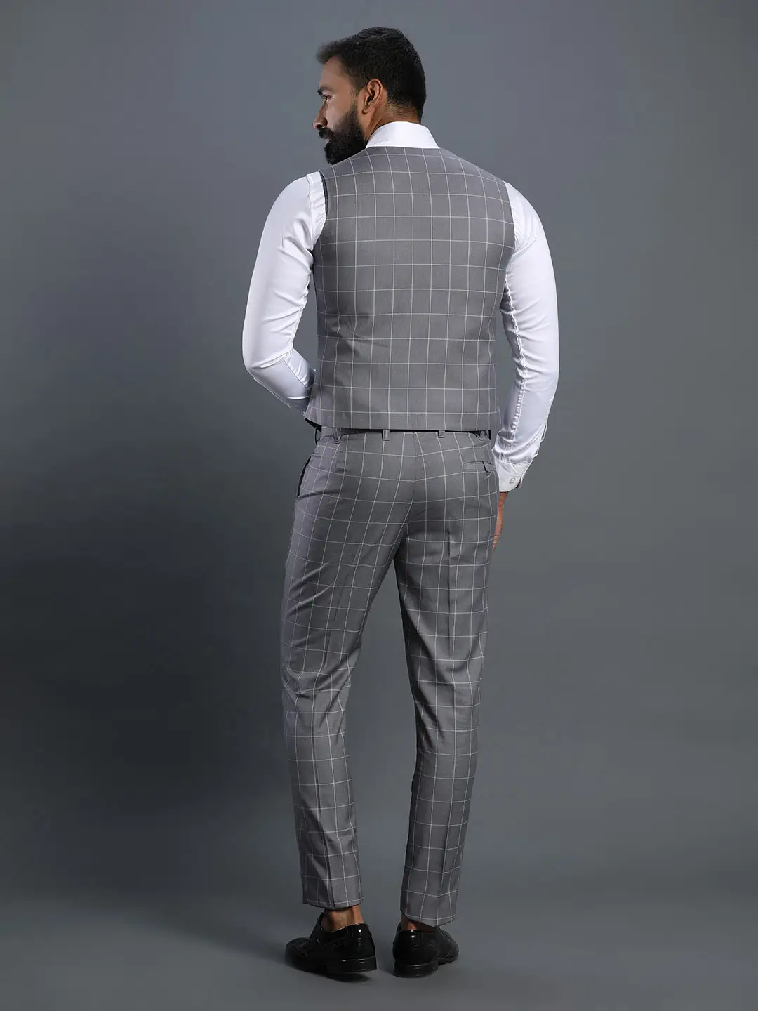 Grey Checks 3 Piece Suit — image 5